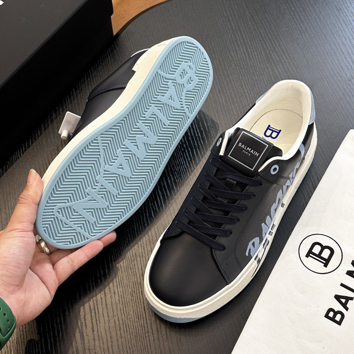 Balmain Paris Sneaker