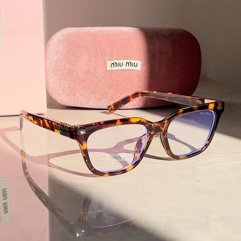 MIU MIU Sonnenbrillen