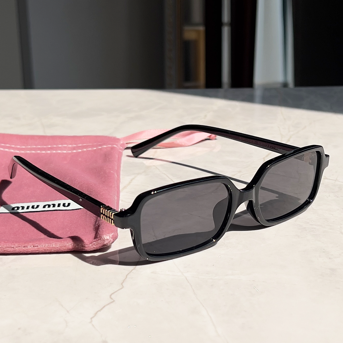 MIU MIU Sonnenbrillen