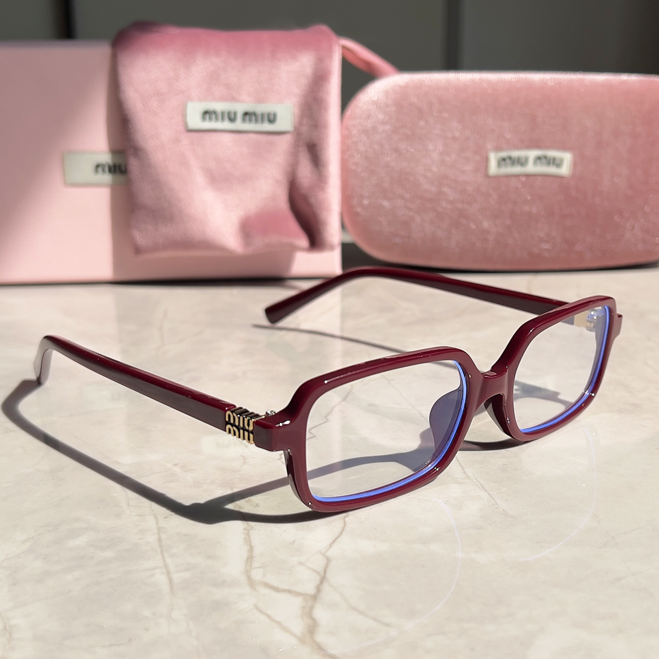 MIU MIU Sonnenbrillen