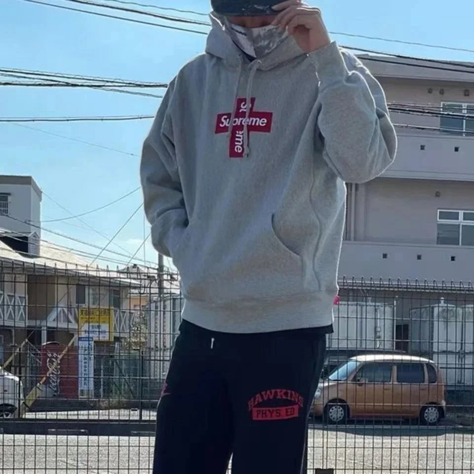 Supreme Pulli