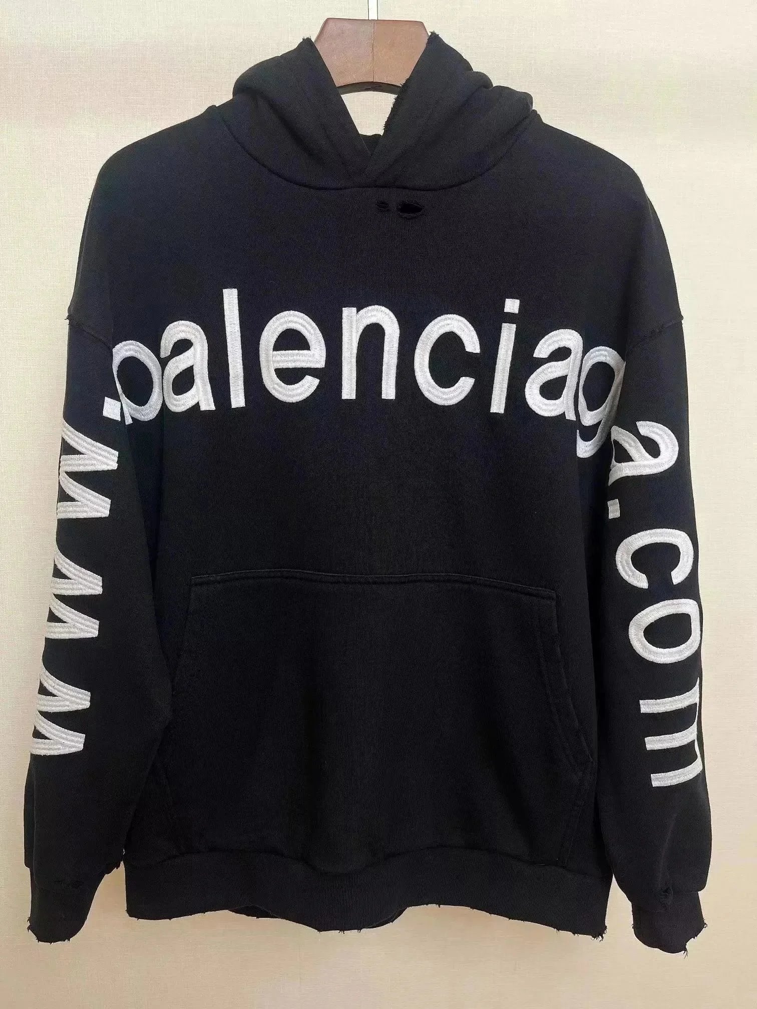 Balenciaga Pulli´s