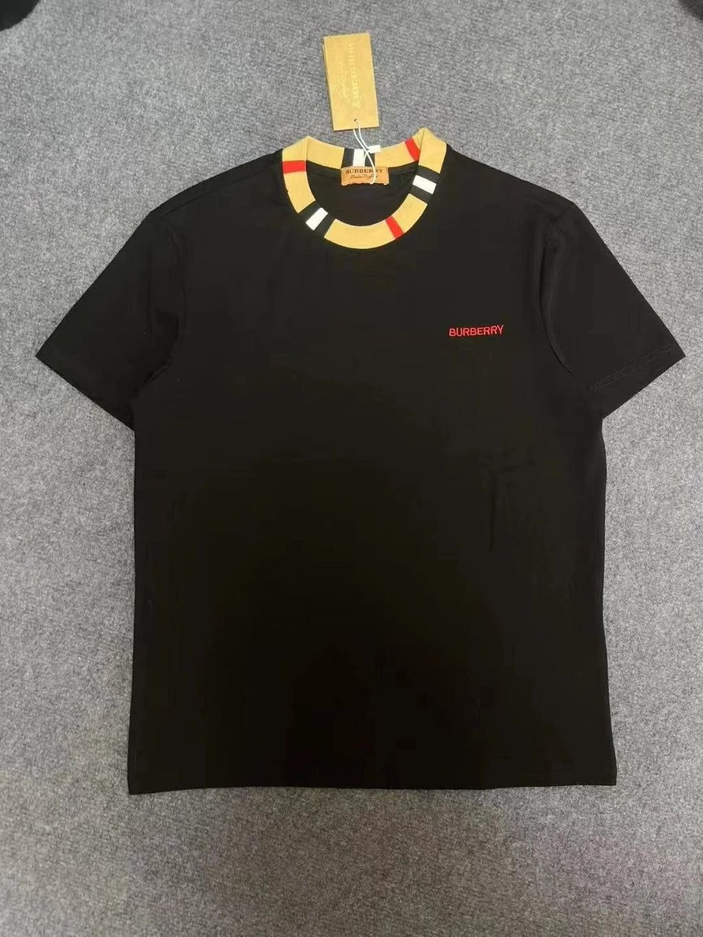 Burberry Tshirt