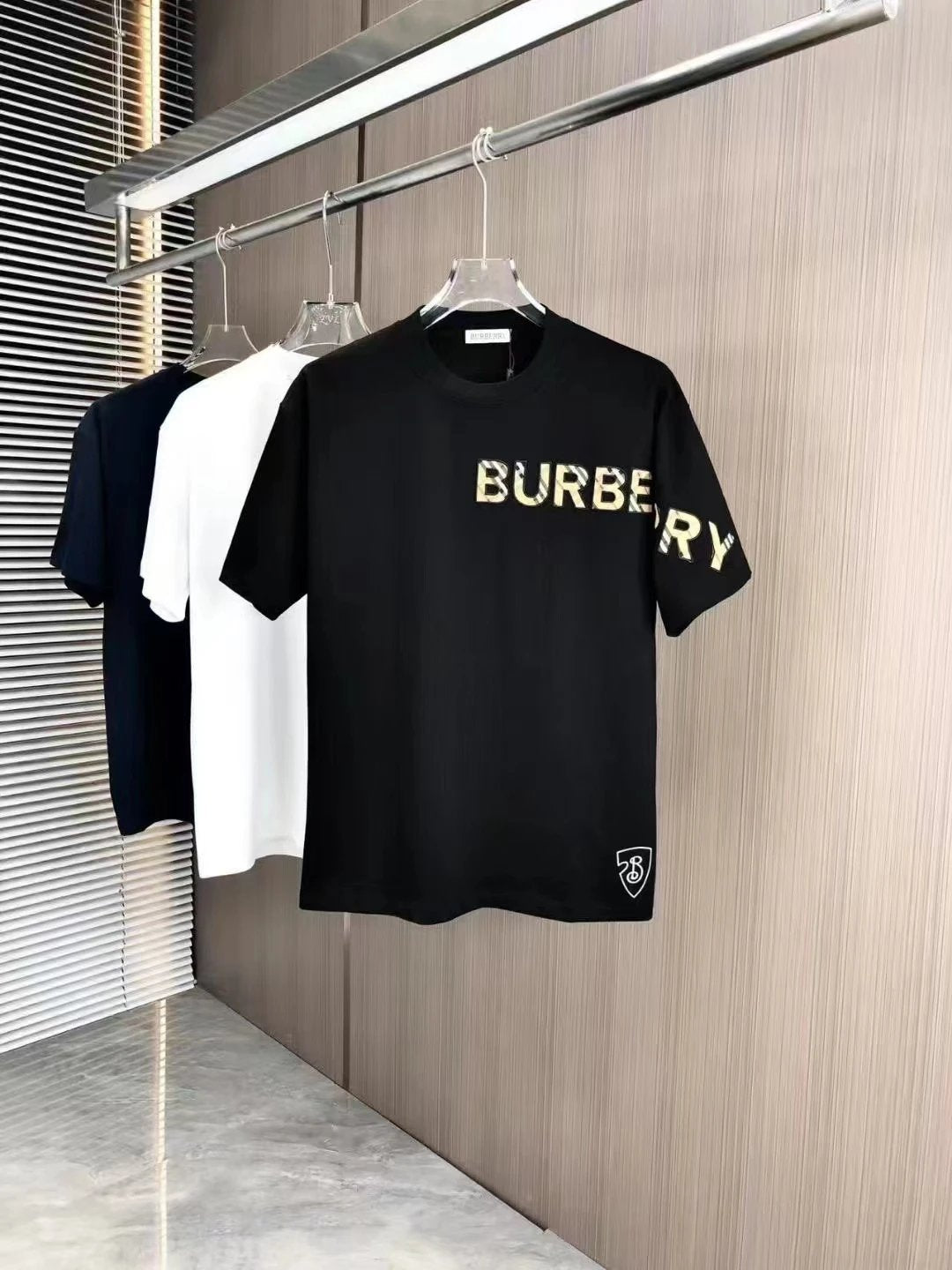 Burberry Tshirt