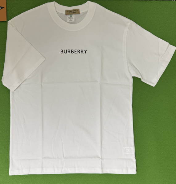 Burberry Tshirt