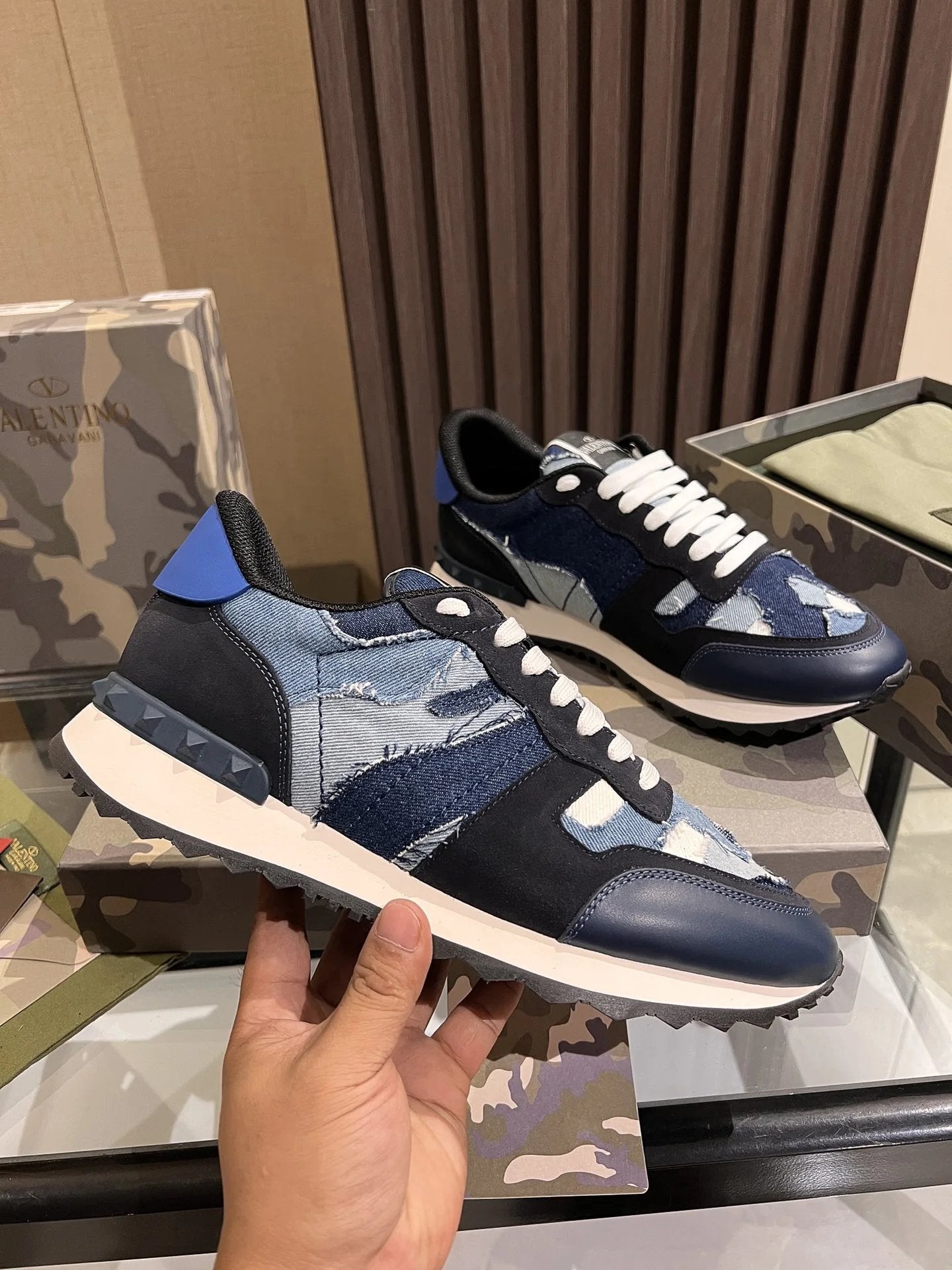 Valentino Sneaker