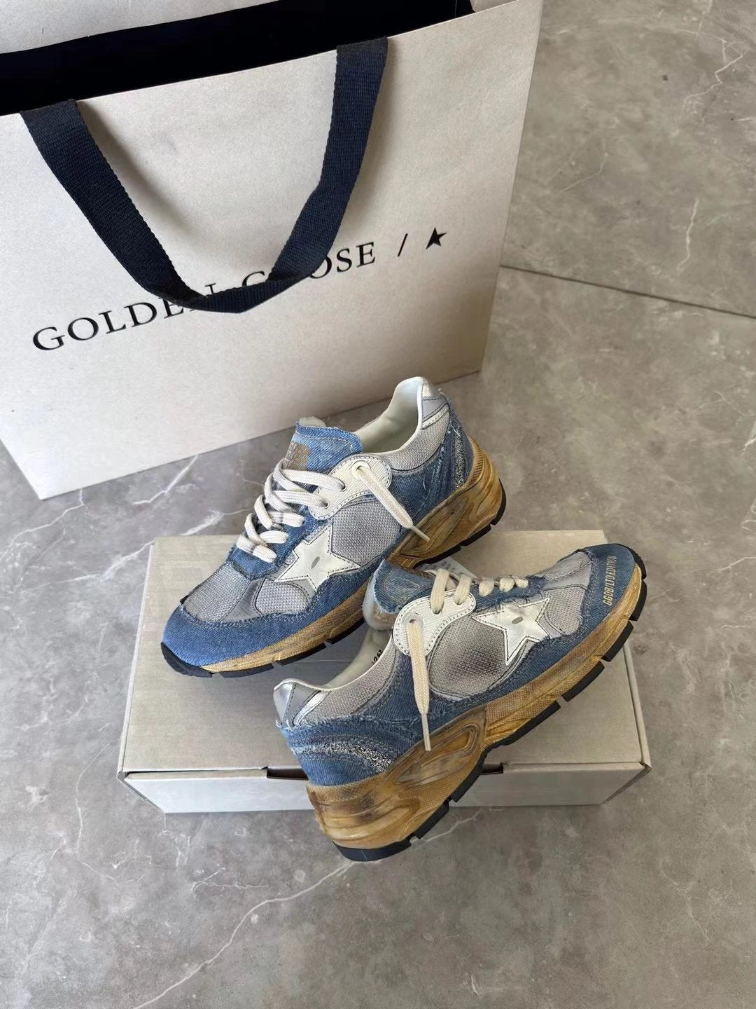 GoldenGoose