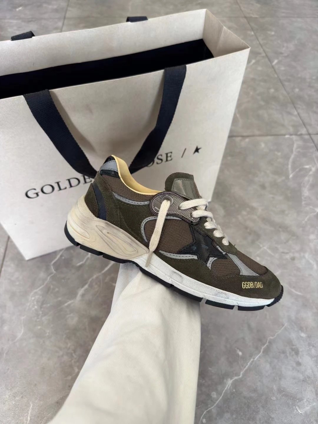 GoldenGoose