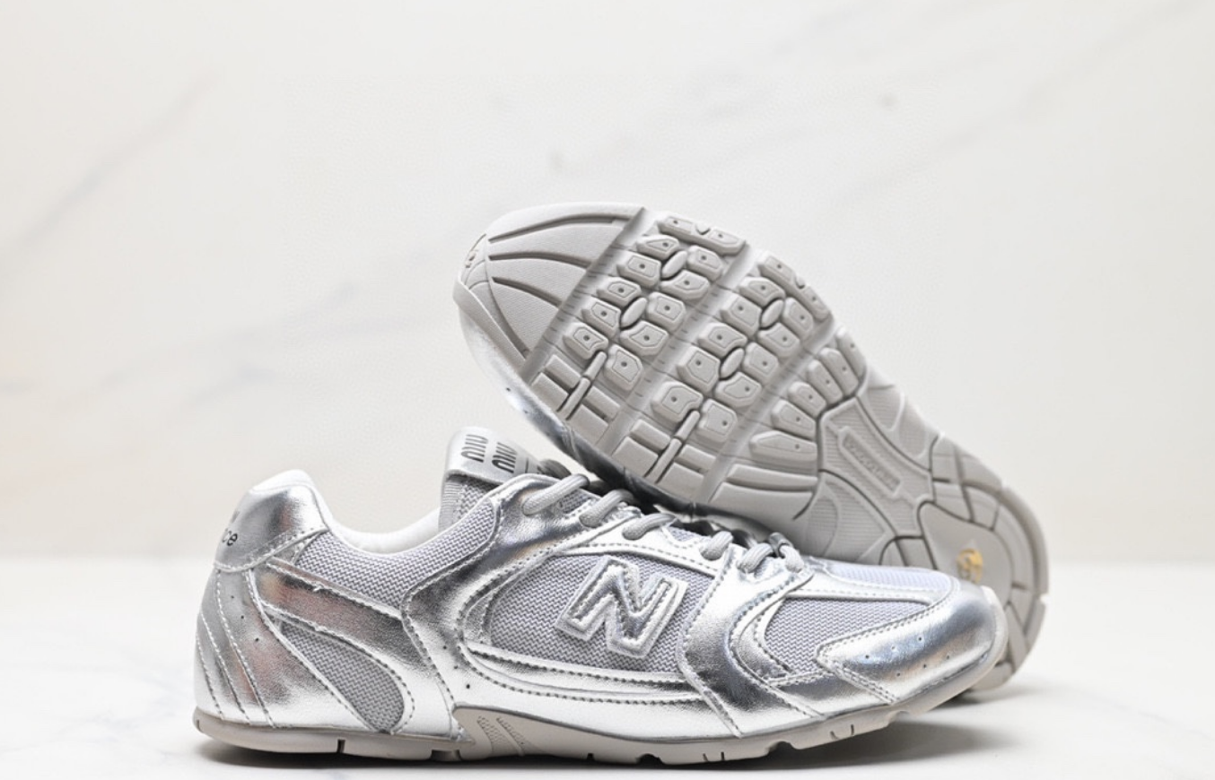 NewBalance MIUMIU !