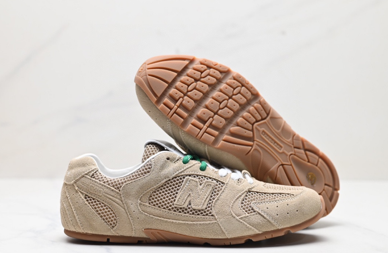 NewBalance MIUMIU !