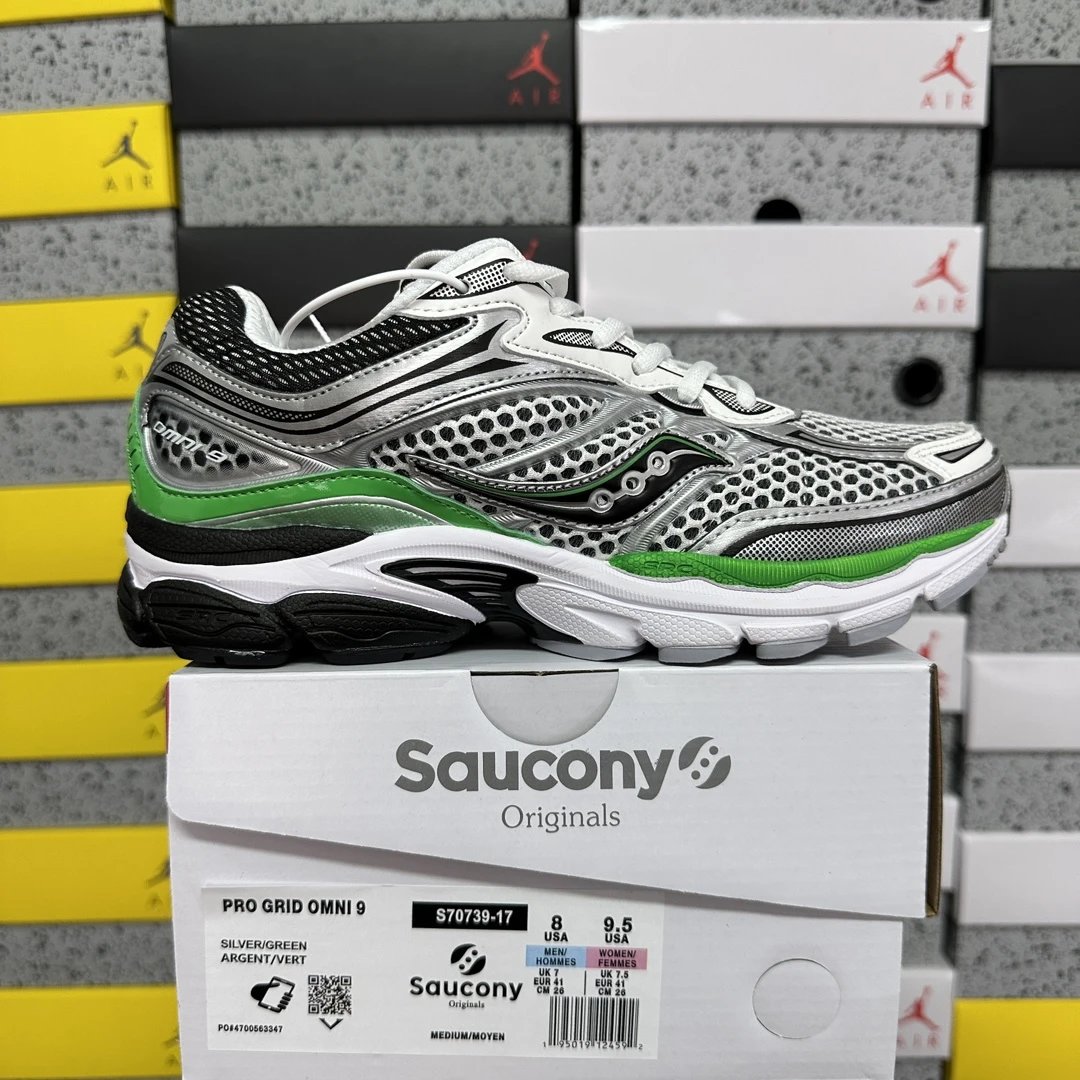 Saucony ProGrid Omni 9 OG Sneaker