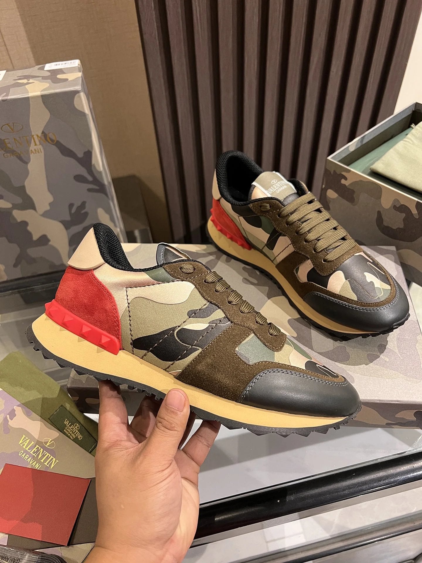 Valentino Sneaker