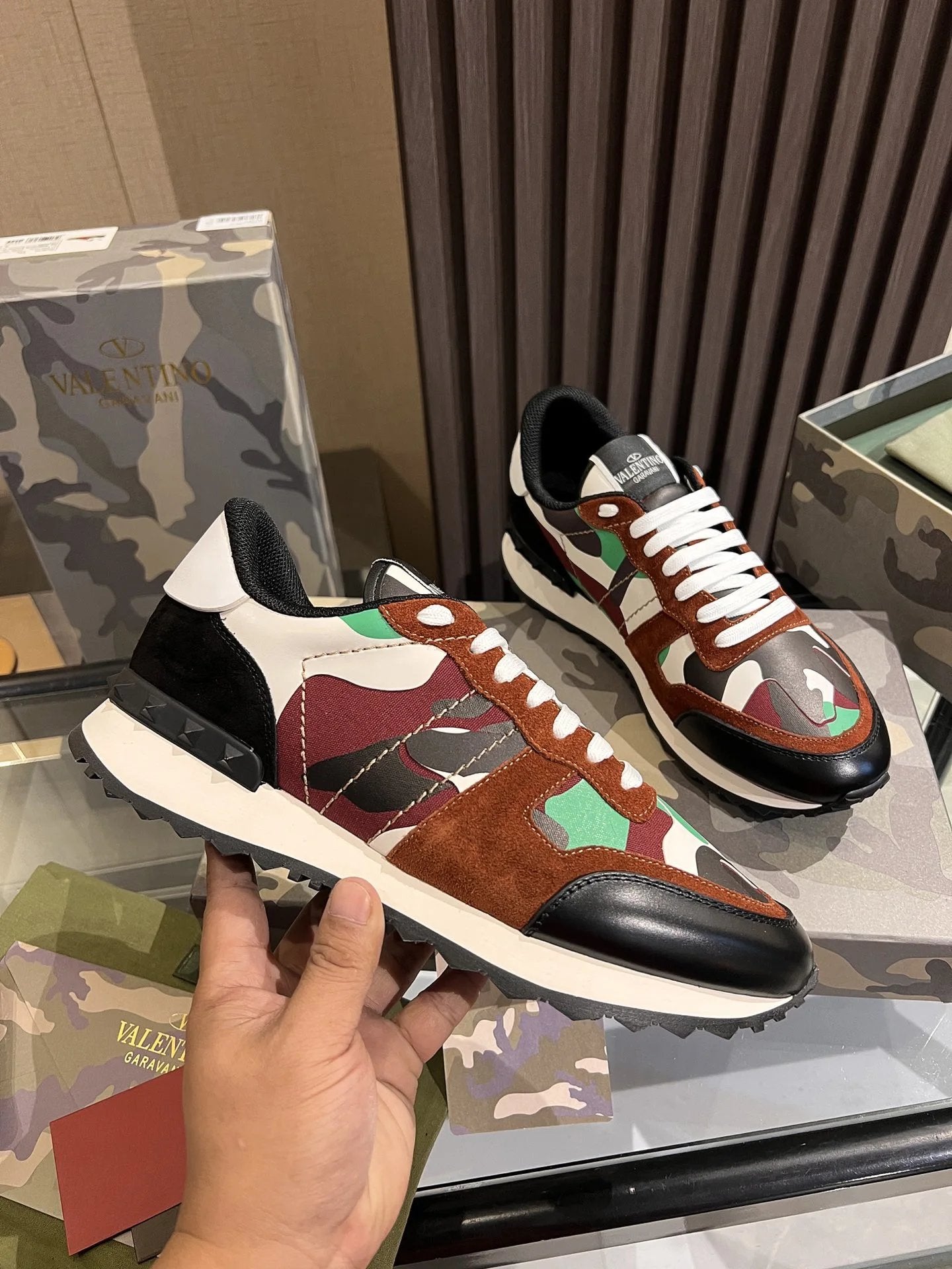 Valentino Sneaker
