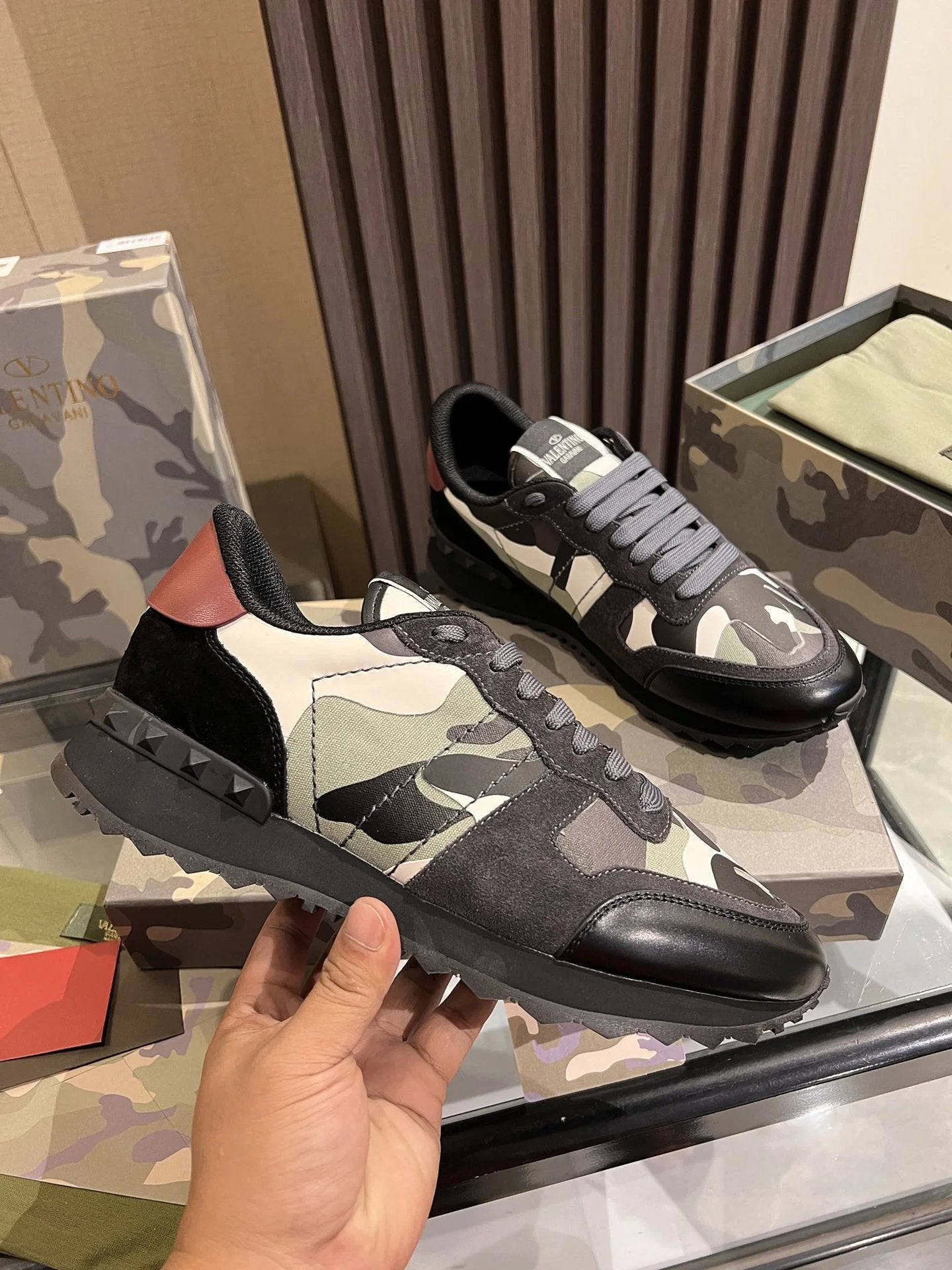 Valentino Sneaker