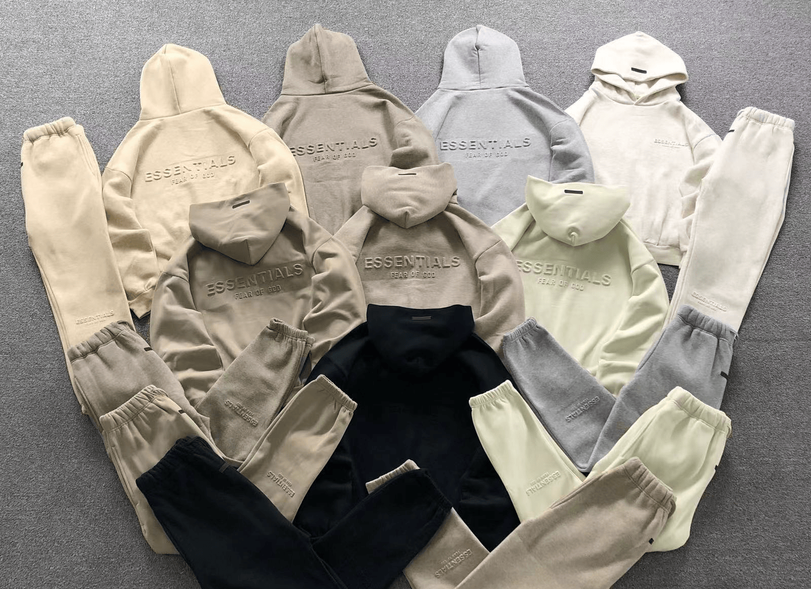 Essentials Traingsanzug