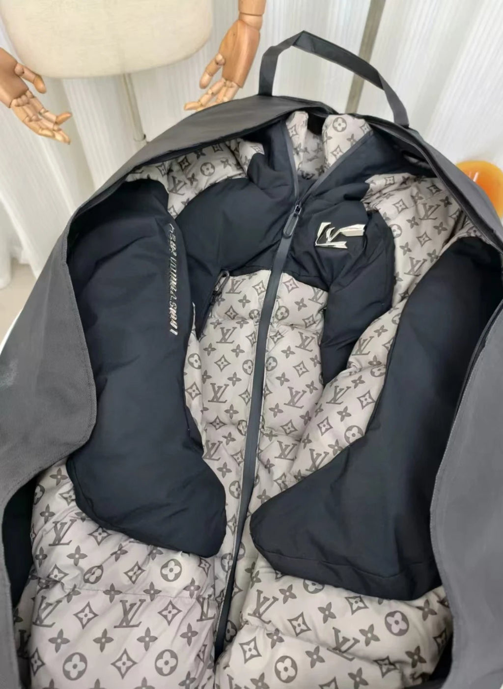 LV Daumenjacke High Qualiti